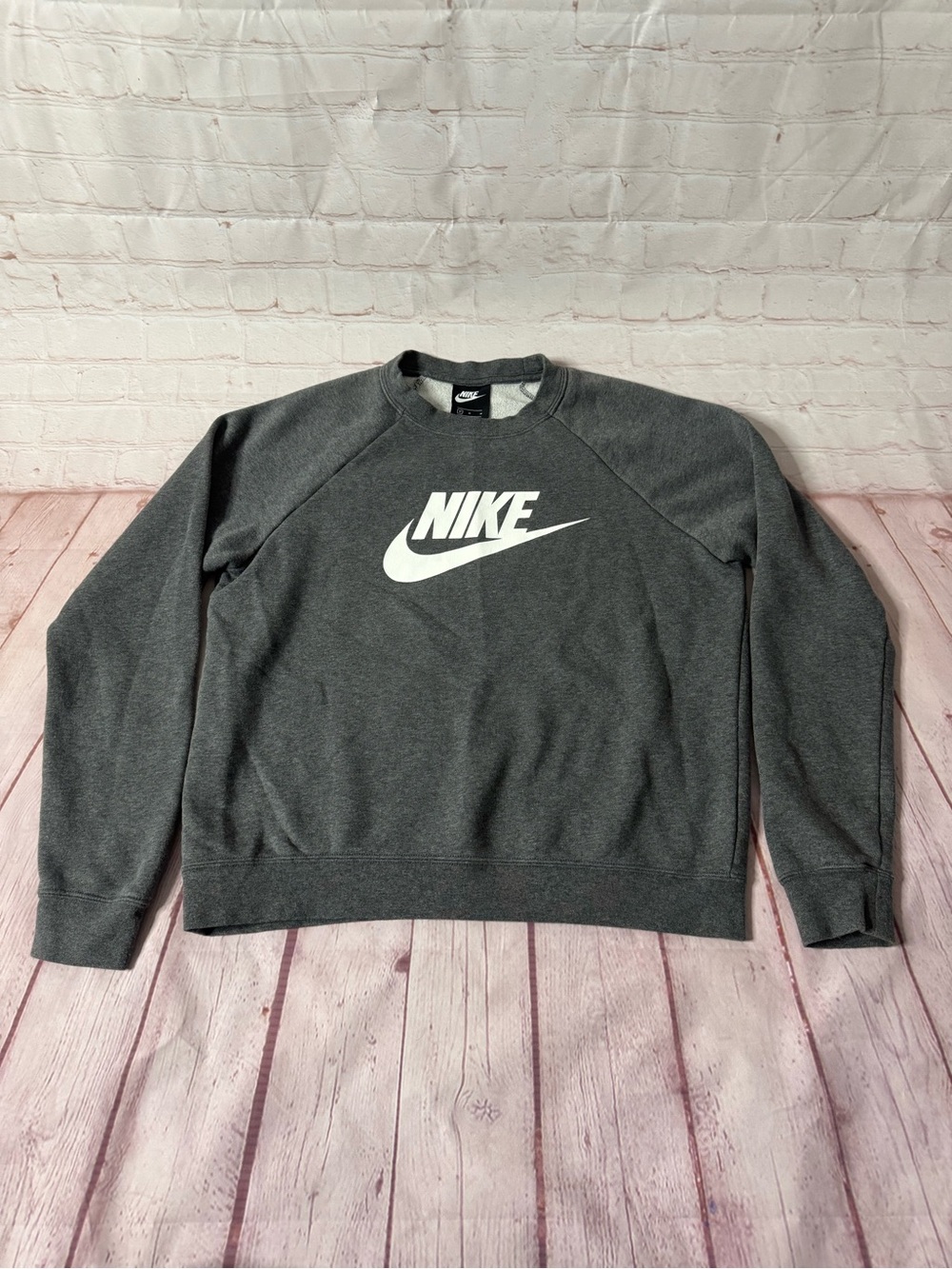 Nike Pullover Sweatshirt (women)